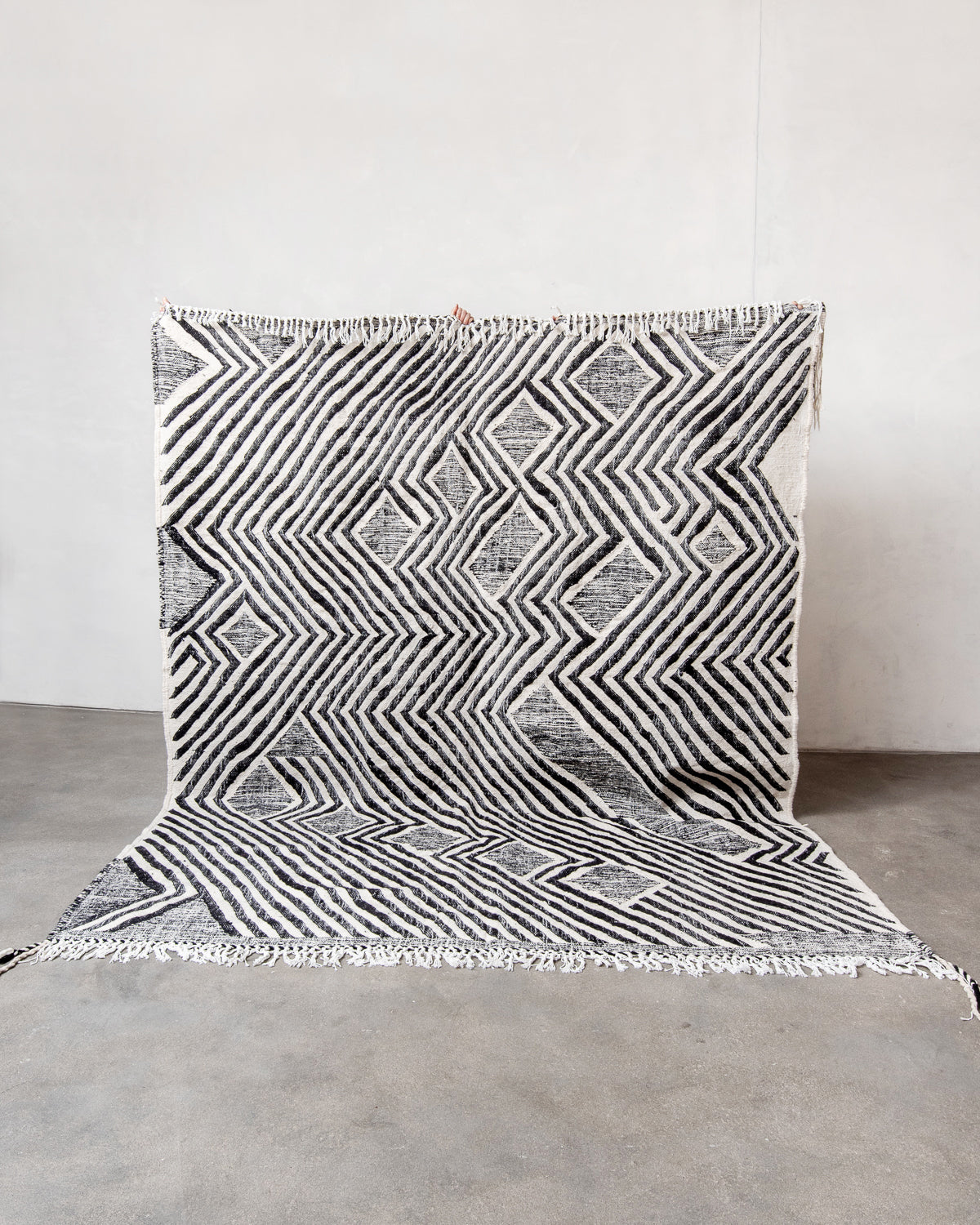 Modern, designer, handcrafted Berber rug from Morocco. Kelim carpet with beautiful designs and robust flat weave. 100% wool.